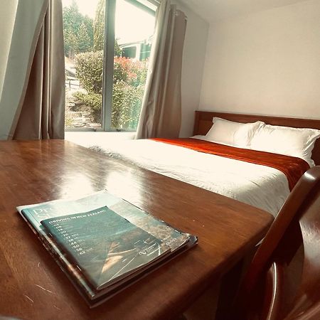 Ming'S Lakeside Goldleaf Suites Queenstown Exterior foto