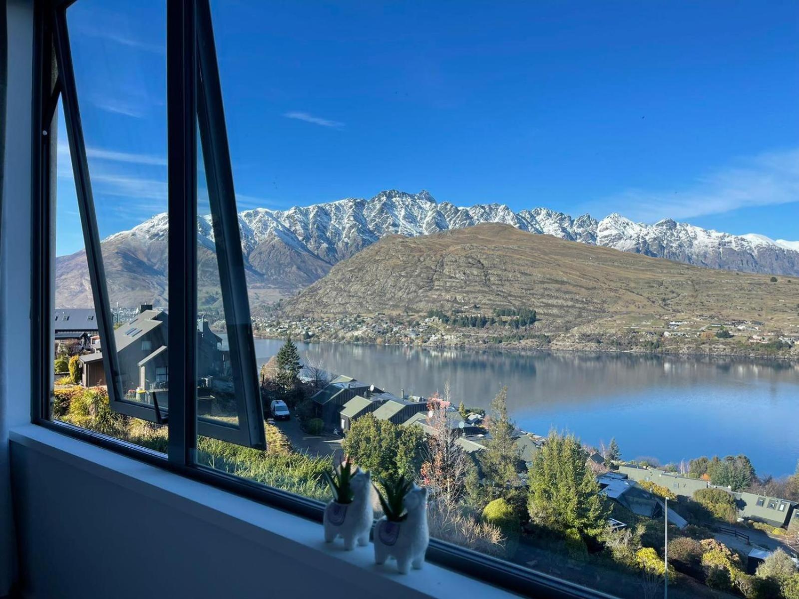 Ming'S Lakeside Goldleaf Suites Queenstown Exterior foto
