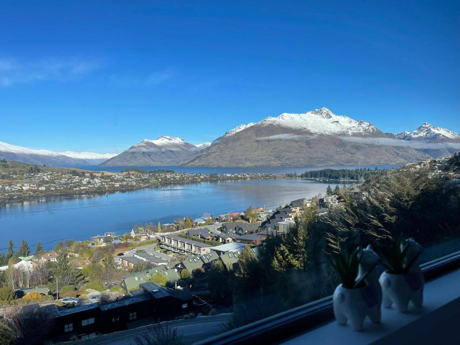 Ming'S Lakeside Goldleaf Suites Queenstown Exterior foto